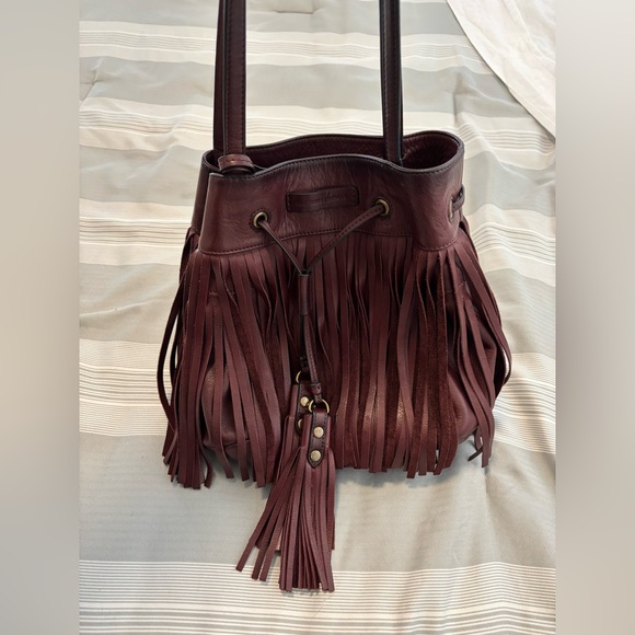 Frye Heidi fringe bucket bag in burgundy - Picture 3 of 10